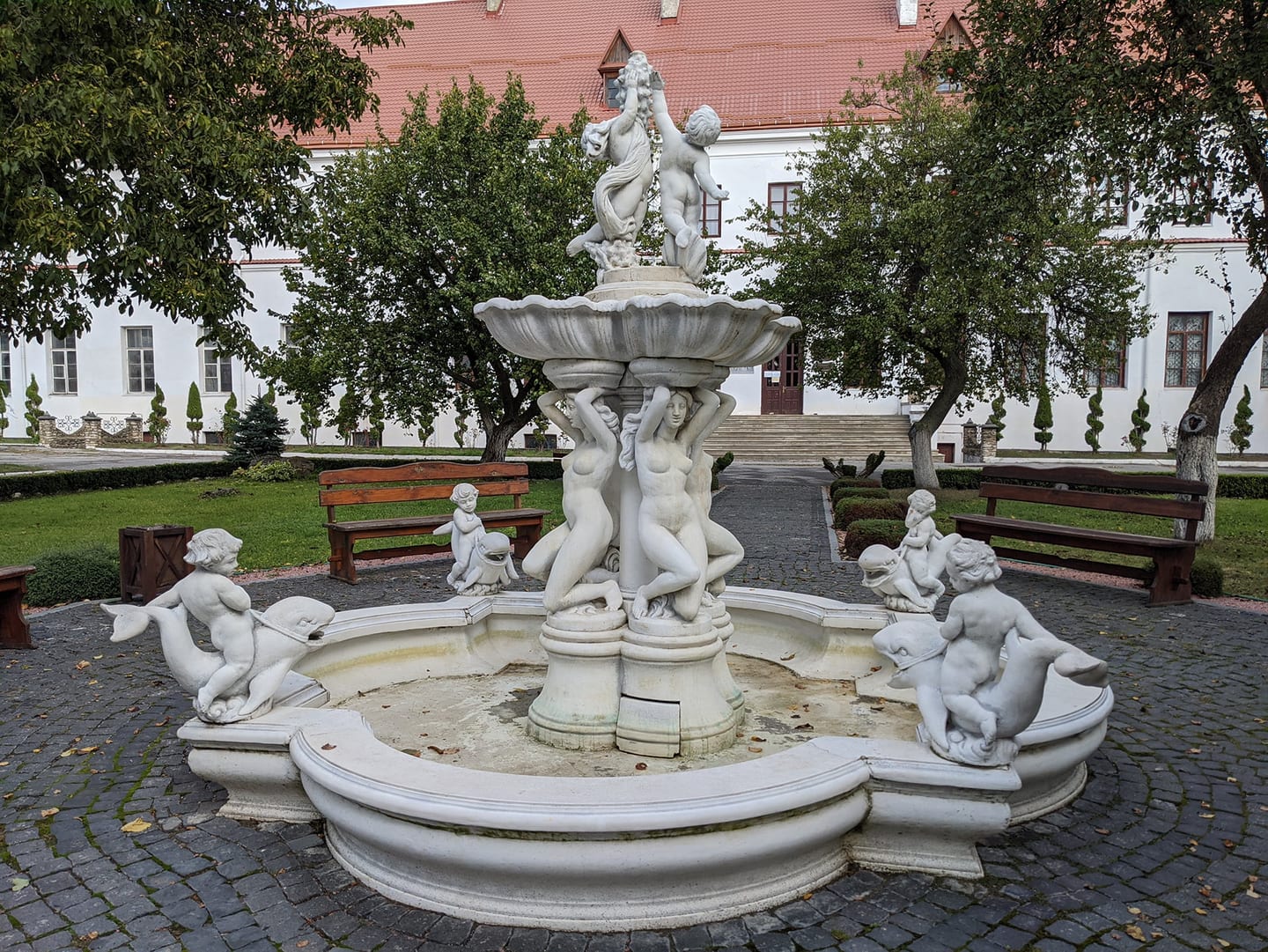 The fountain in the castle courtyard